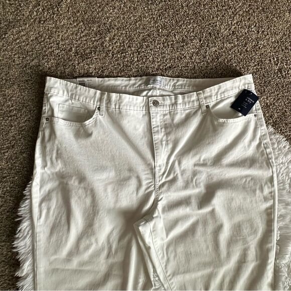 Crown & Ivy Jeans High Rise Skinny Crop New White Stretchy Womens Size 22W - Picture 3 of 11